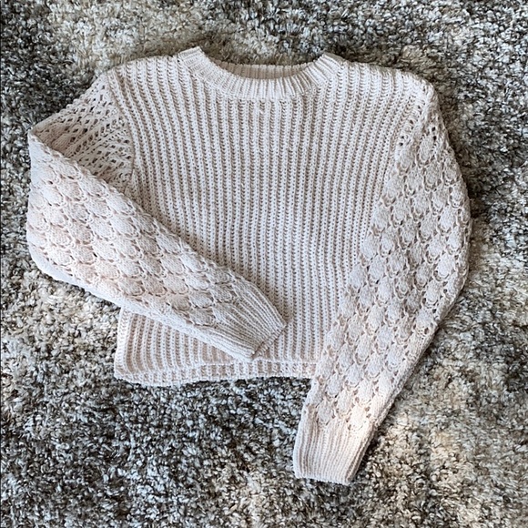 Sweaters - Cropped Sweater